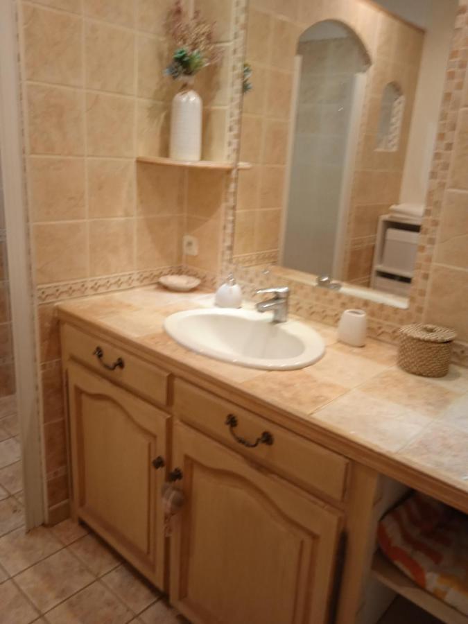 Régusse Chez Marie Bed & Breakfast エクステリア 写真