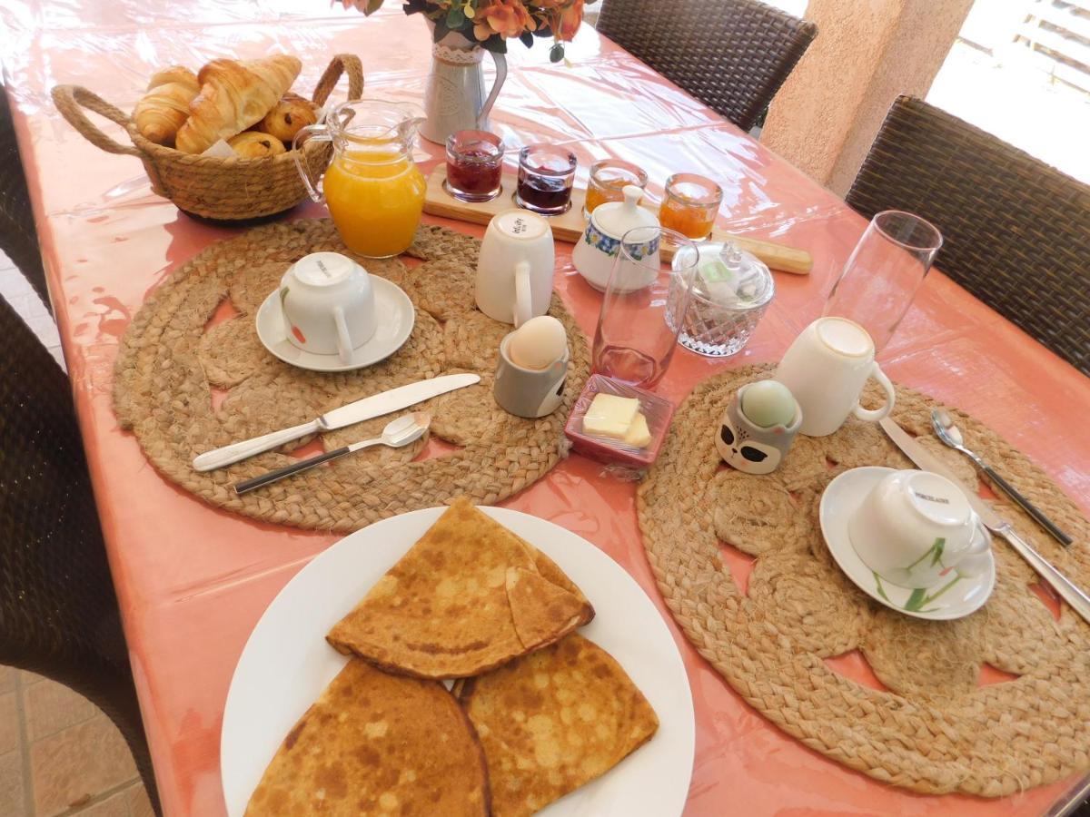 Régusse Chez Marie Bed & Breakfast エクステリア 写真