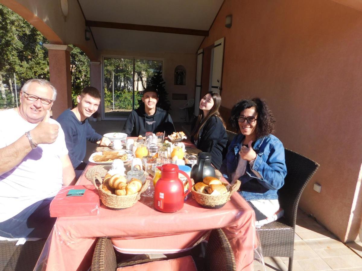 Régusse Chez Marie Bed & Breakfast エクステリア 写真